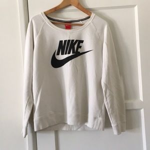 vintage style classic sweatshirt